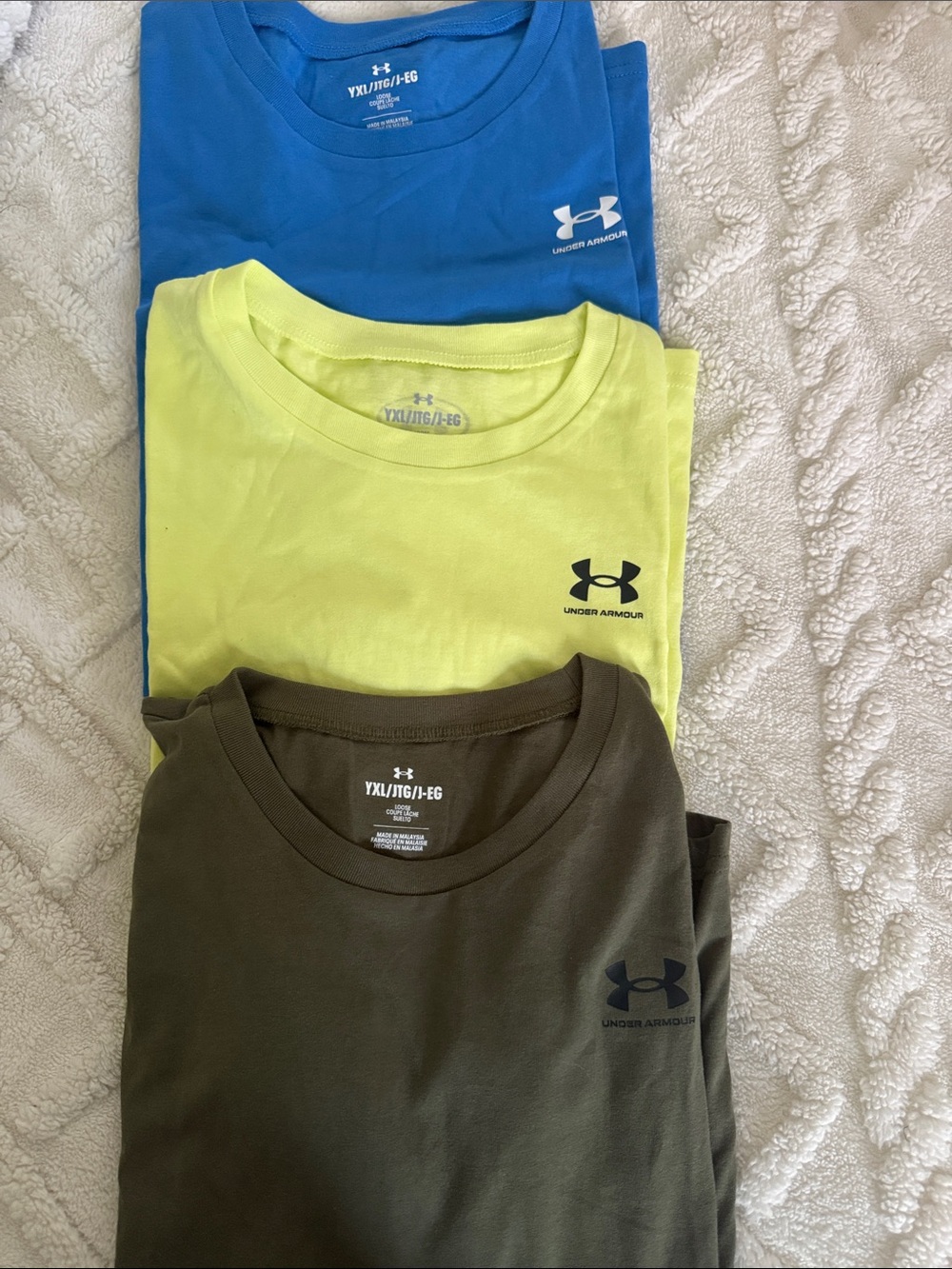 Under Armour Crew Neck Tee Set - Blue, Neon Yellow, Olive Green NEVER Worn